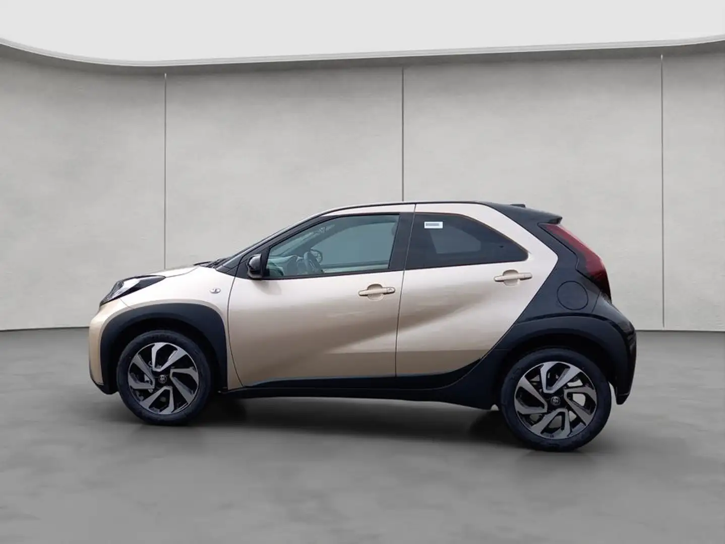 Toyota Aygo X X S-CVT Teamplayer, Klima, Rü-Kamera Beige - 2