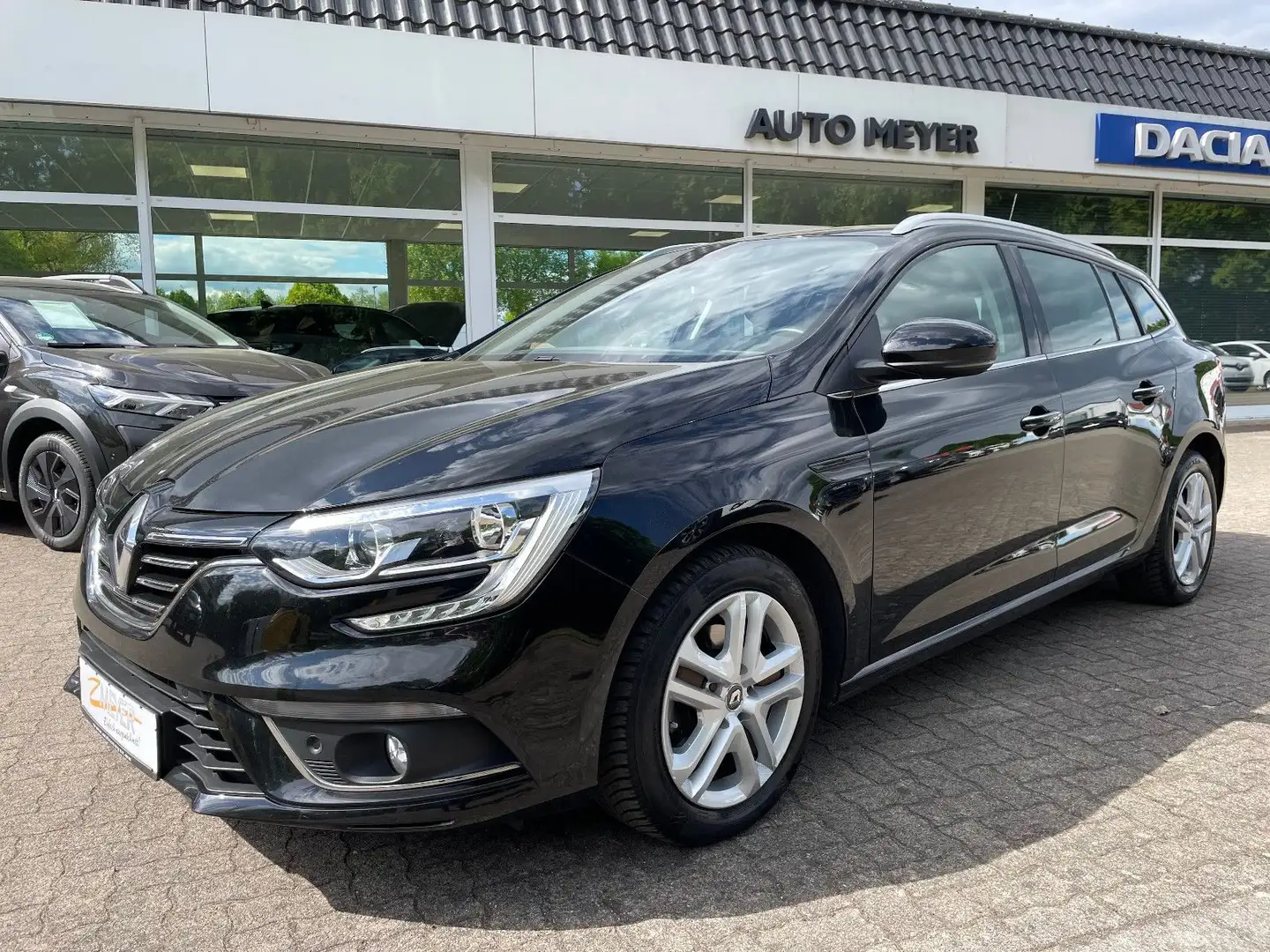 Renault Megane Grandtour TCe140 Edition Navi/SHZ/GJR/PDC Zwart - 1