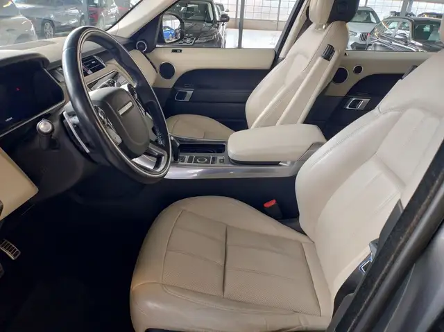 Land Rover Range Rover Sport view 6