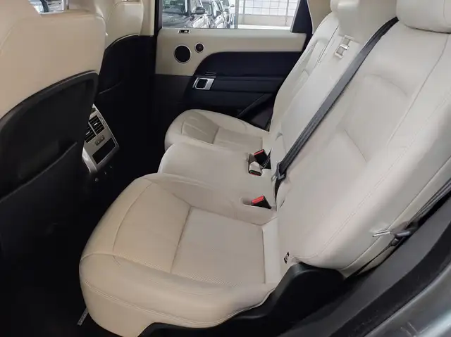 Land Rover Range Rover Sport view 7