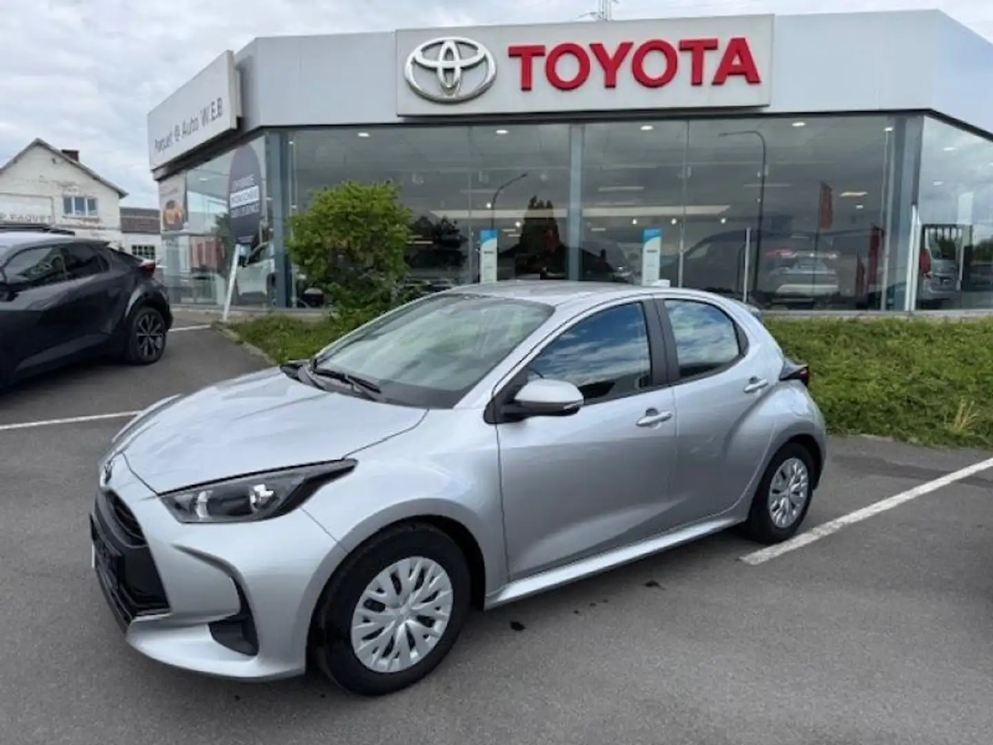 Toyota Yaris EX DEMO 1.5 Hybrid e-CVT Dynam Grigio - 1