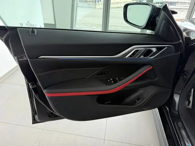 BMW i4 Gran Coupe xDrive M50 81,1kWh  M-Sport Pro Ansicht 18