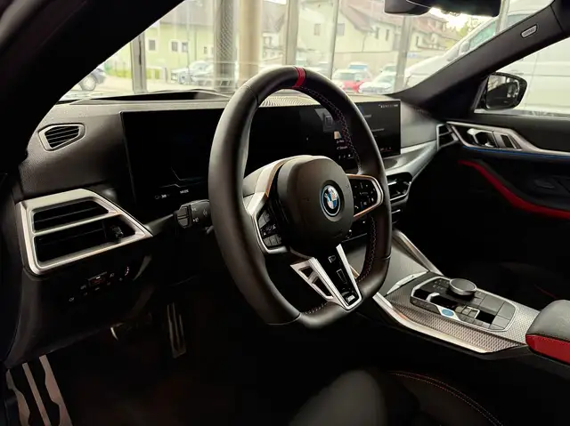 BMW i4 Gran Coupe xDrive M50 81,1kWh  M-Sport Pro Ansicht 8