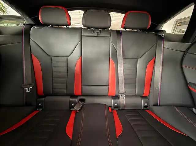 BMW i4 Gran Coupe xDrive M50 81,1kWh  M-Sport Pro Ansicht 16