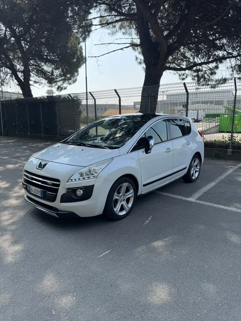 Peugeot 3008 2.0 hdi Hybrid4 Biały - 2