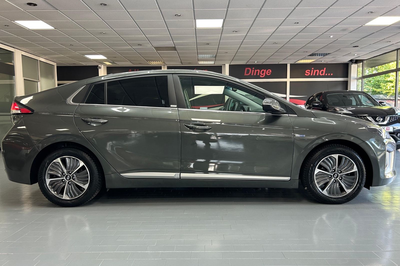 Hyundai IONIQ Ioniq Style Plug-In Hybrid — photo 5