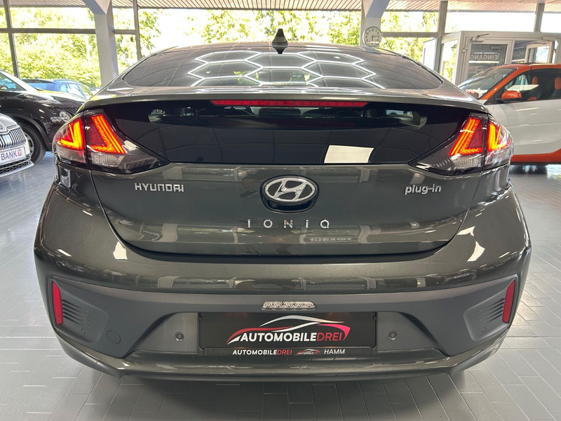 Hyundai IONIQ Ioniq Style Plug-In Hybrid — photo 10