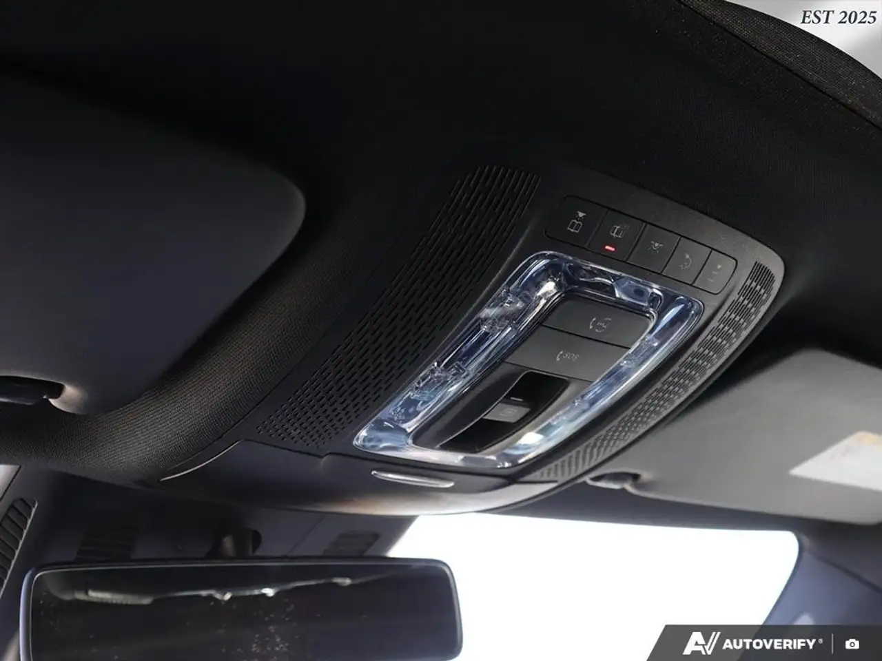 Mercedes-Benz A-Class снимка Mercedes-Benz A-Class
