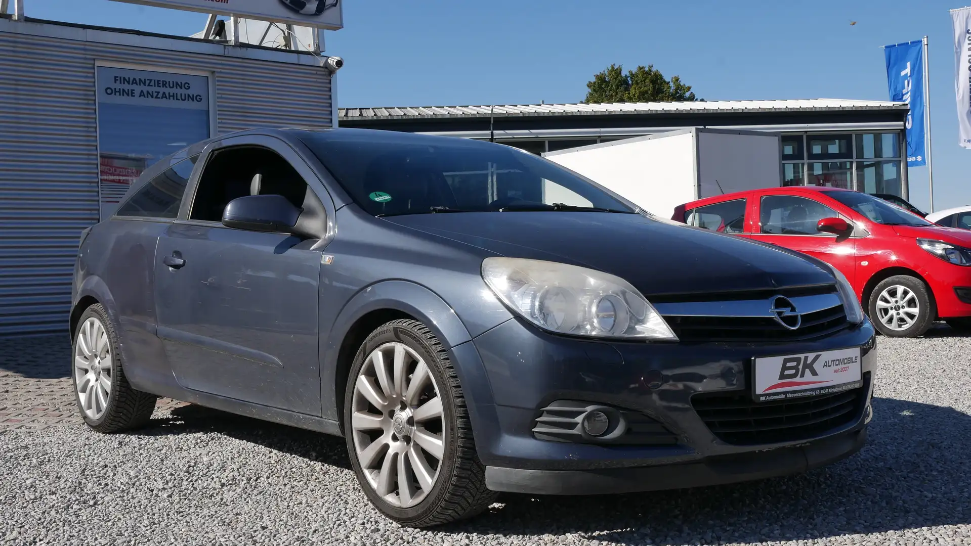Opel Astra 1.9 CDTI Automatik Panorama Sitzheizung Tempomat Grau - 1