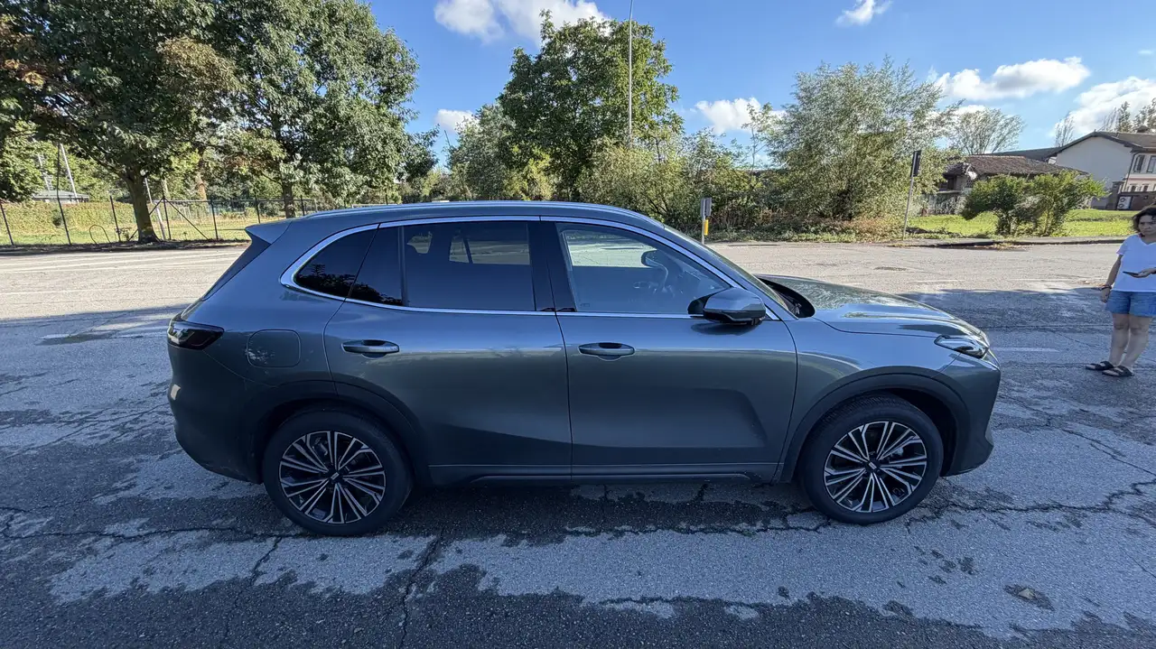 Geely Starray EM-i 2026