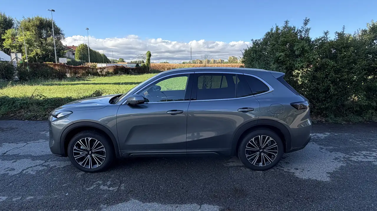 Geely Starray EM-i 2026