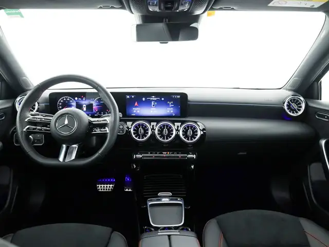 Mercedes-Benz A-Class view 9