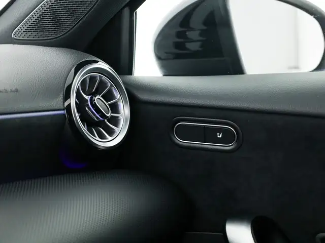 Mercedes-Benz A-Class view 17