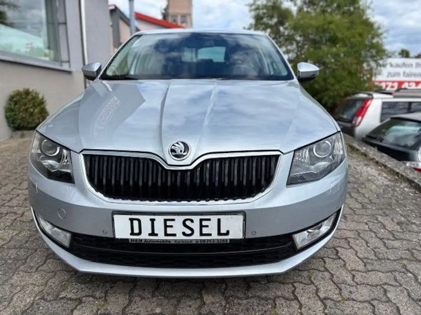 Skoda Octavia 2.0TDI DSG Lim. Edition *1.Hand+XEN+PDC* Zilver - 2