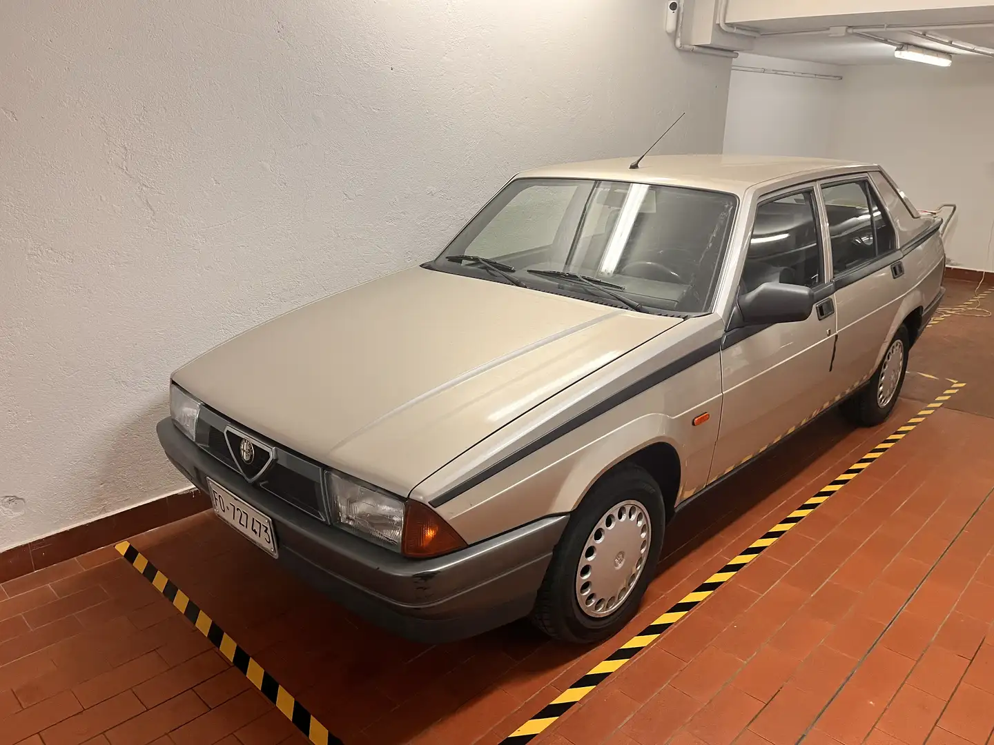 Alfa Romeo 75 1.8 ie - 1