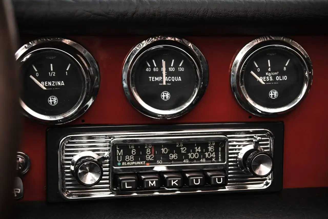 Alfa Romeo Spider Duetto 1750 Osso di Seppia - RESTAURO TOTALE, foto 8