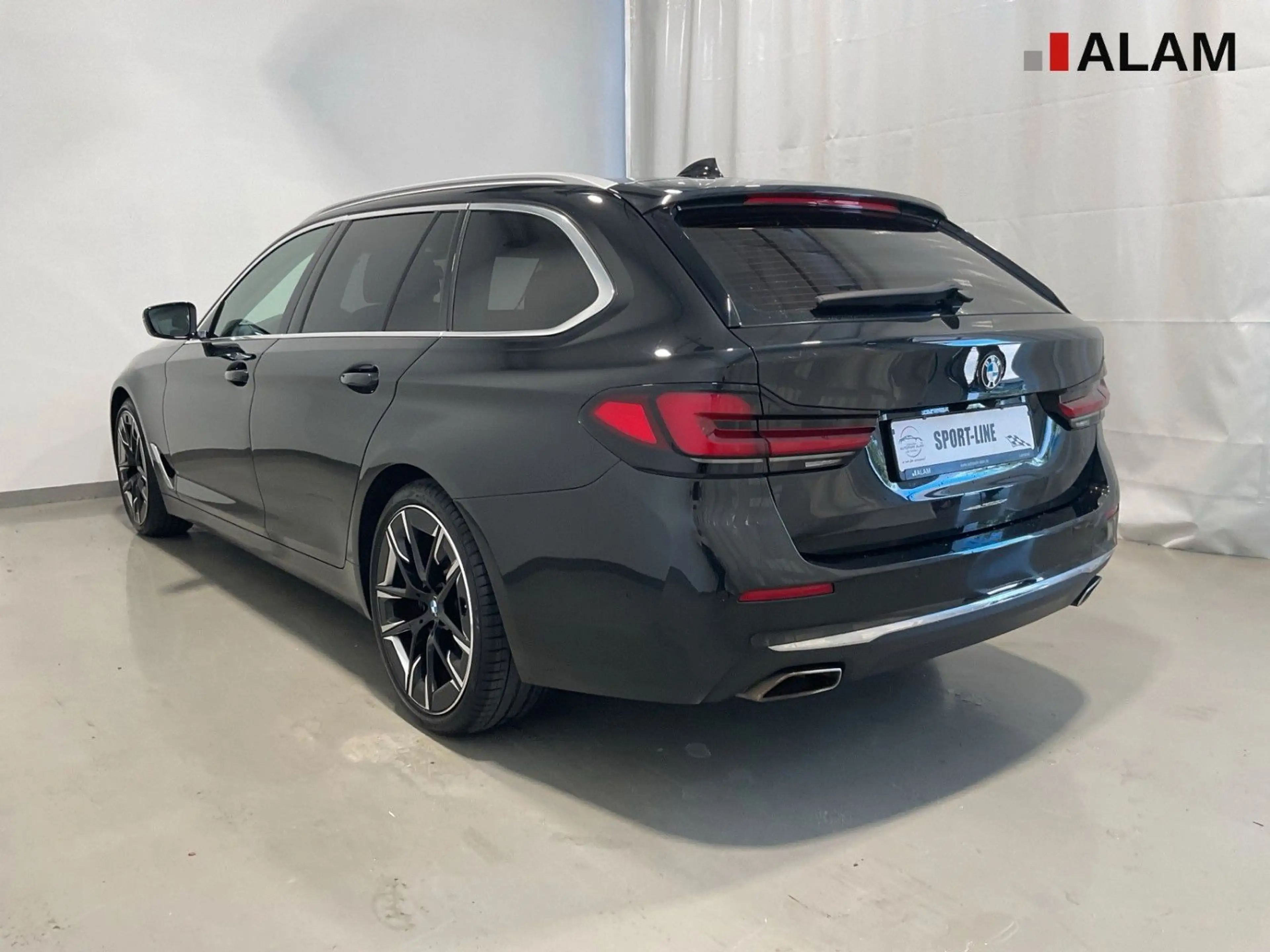 BMW 540 d xDrive Luxury Line ACC HUD H&K Lane Laser — photo 3