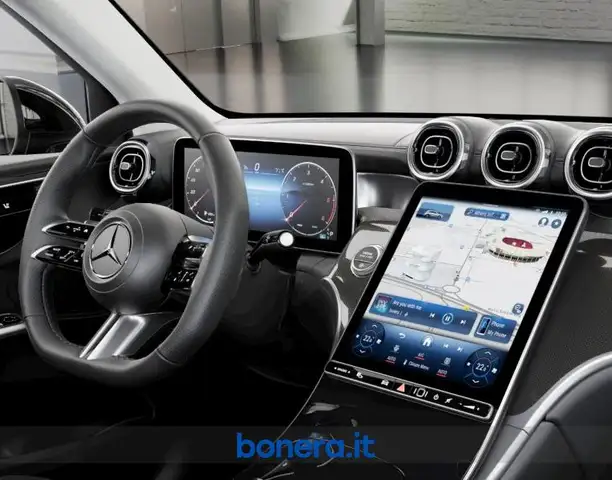 Mercedes-Benz 220 view 6