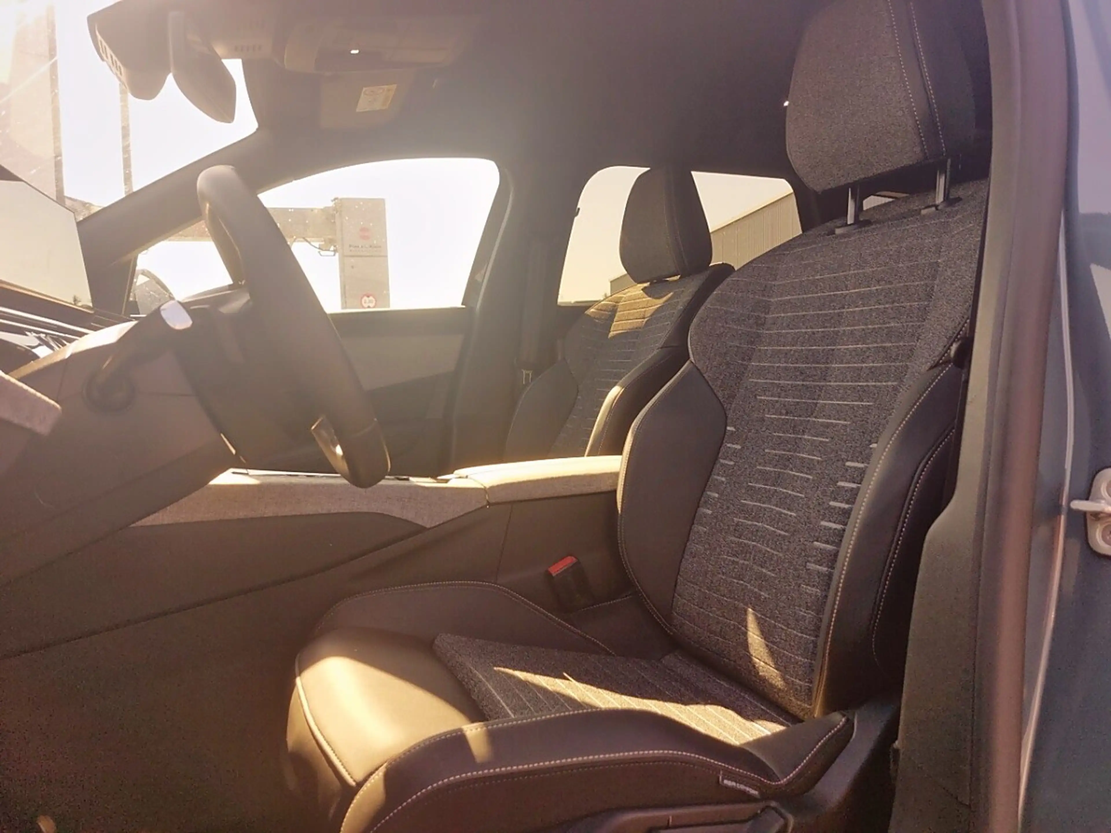 Peugeot 5008 mHEV 145 e-DCS6 Aut. — photo 9