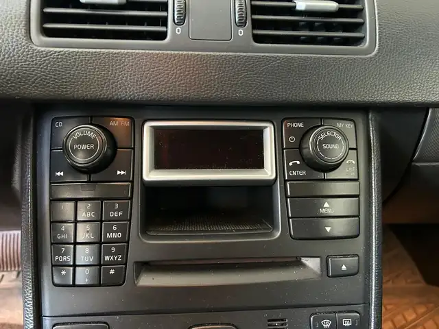 Volvo XC90 view 12