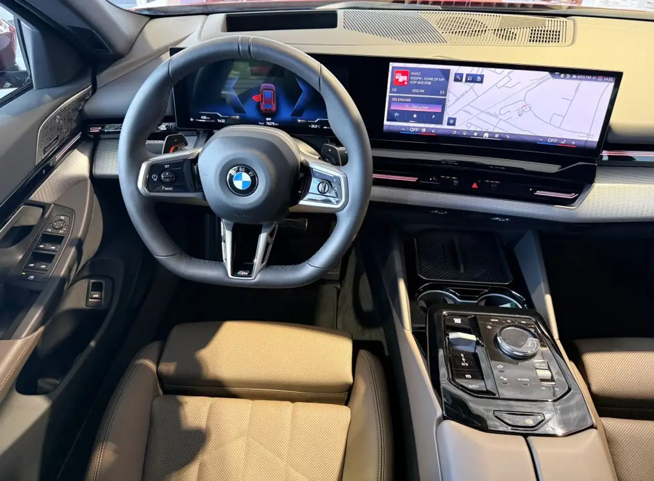 2025 BMW 540 540d xDr. Touring M SPORTpro HUD+KAM+B&W+BeLÜF+21*, photograph 4