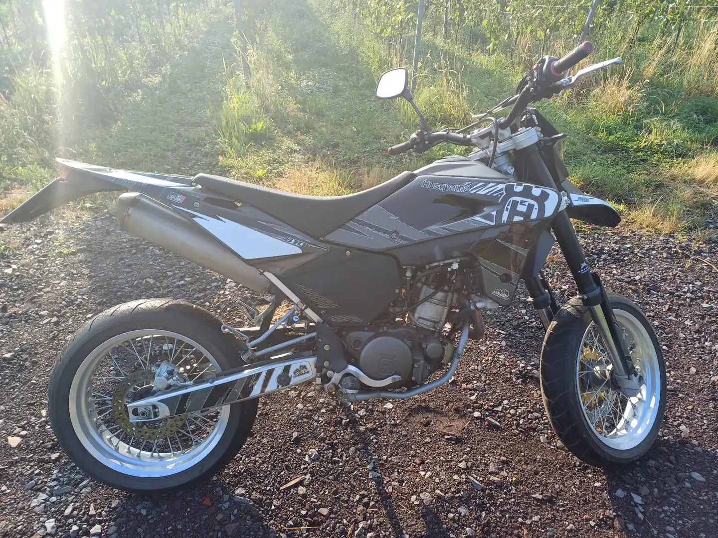 Husqvarna SM 610 Černá - 2