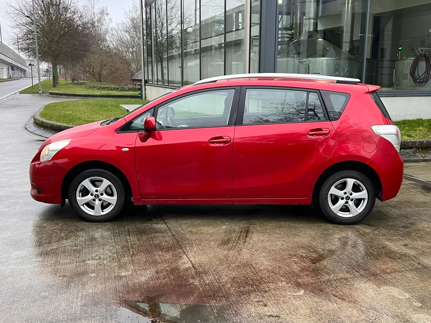 Toyota Verso 1.6 Edition 5 Plaatsen Navi Roşu - 2