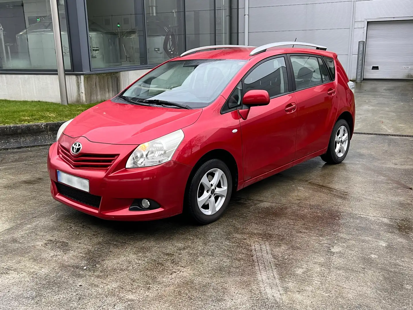 Toyota Verso 1.6 Edition 5 Plaatsen Navi Roşu - 1
