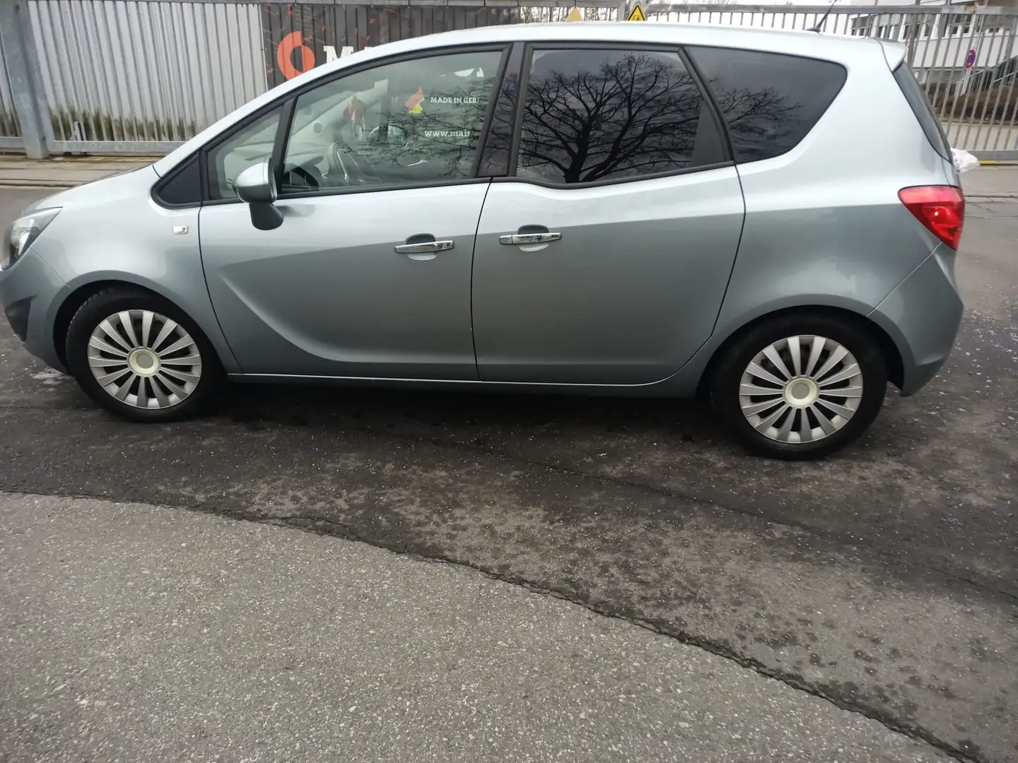 Opel Meriva 1.7+CDTI+Automatik+Edition Gris - 2