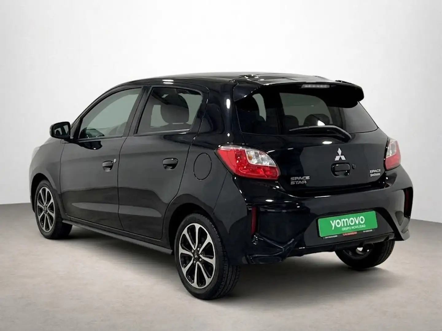 Mitsubishi Space Star 120 MPI Kaiteki Negro - 2