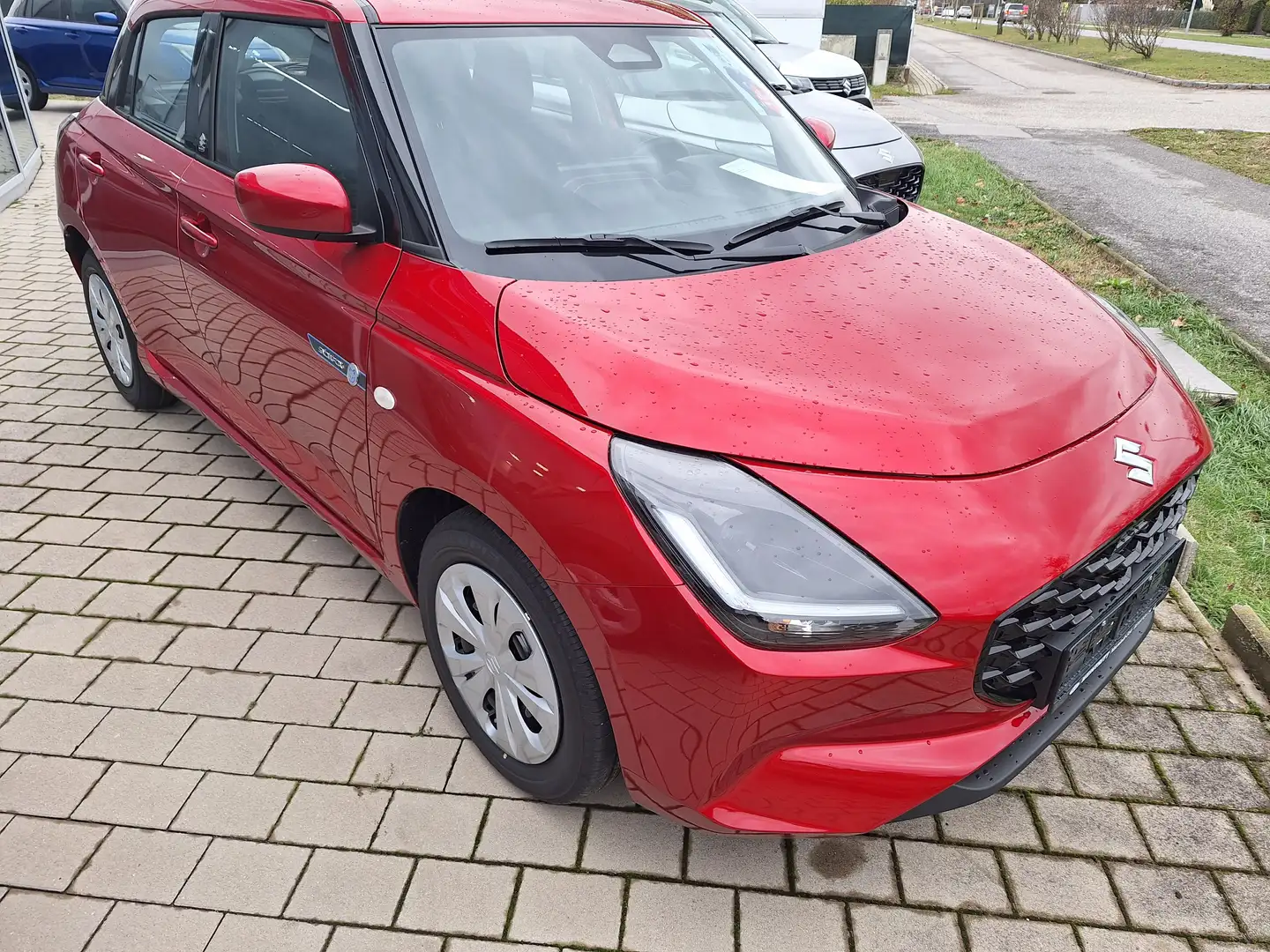 Suzuki Swift 1.2 Hybrid clear SNOWFOX AKTION Rot - 1