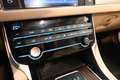 Jaguar XF XF 2.0 D / PANORAMA / CAMERA / CARPLAY / FULL !! Gris - thumbnail 23