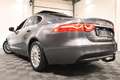 Jaguar XF XF 2.0 D / PANORAMA / CAMERA / CARPLAY / FULL !! Gris - thumbnail 8