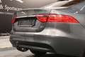 Jaguar XF XF 2.0 D / PANORAMA / CAMERA / CARPLAY / FULL !! Gris - thumbnail 6