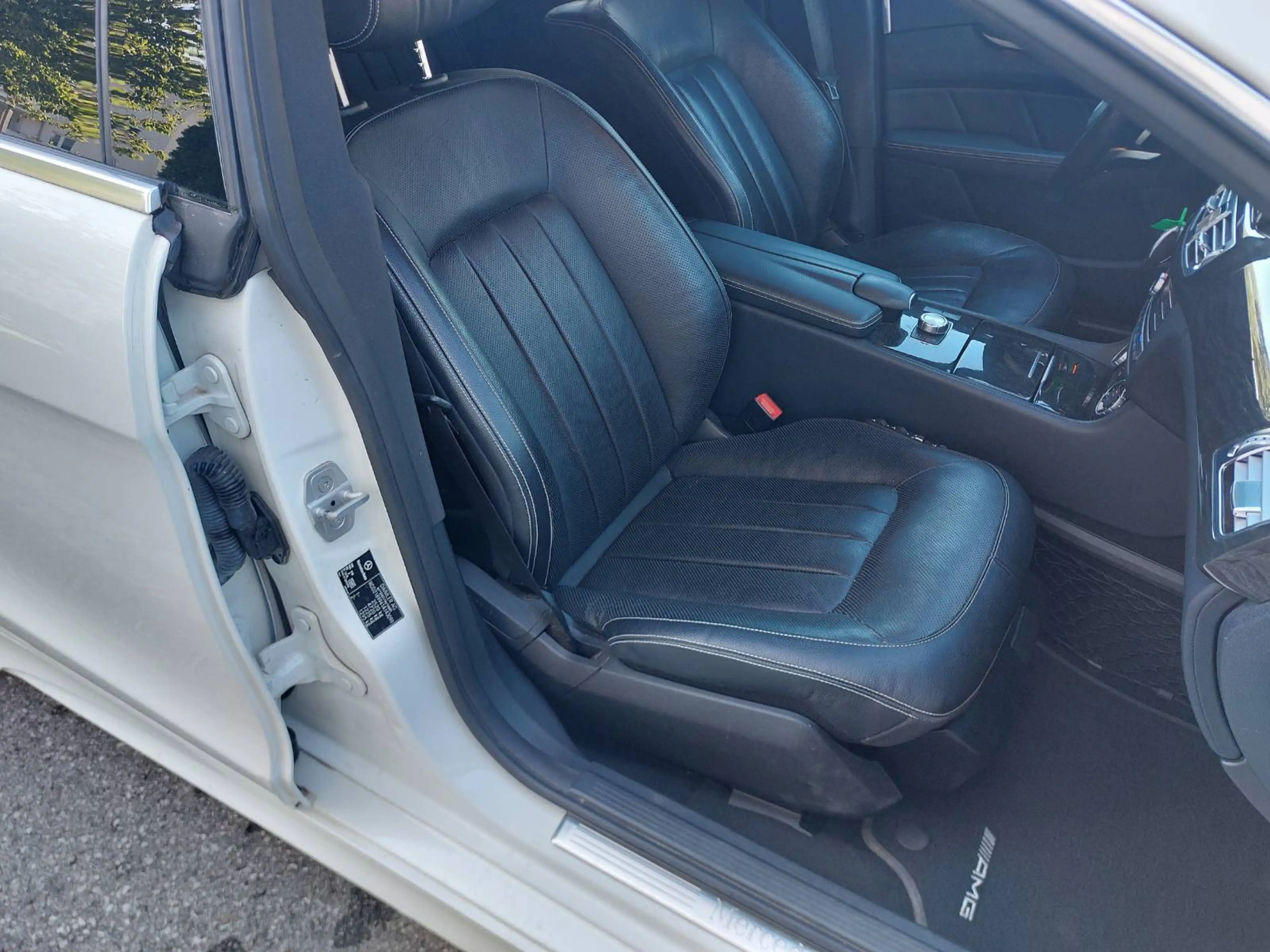 Mercedes-Benz CLS 350 d 4Matic BlueTEC  AMG Sportpaket — photo 14