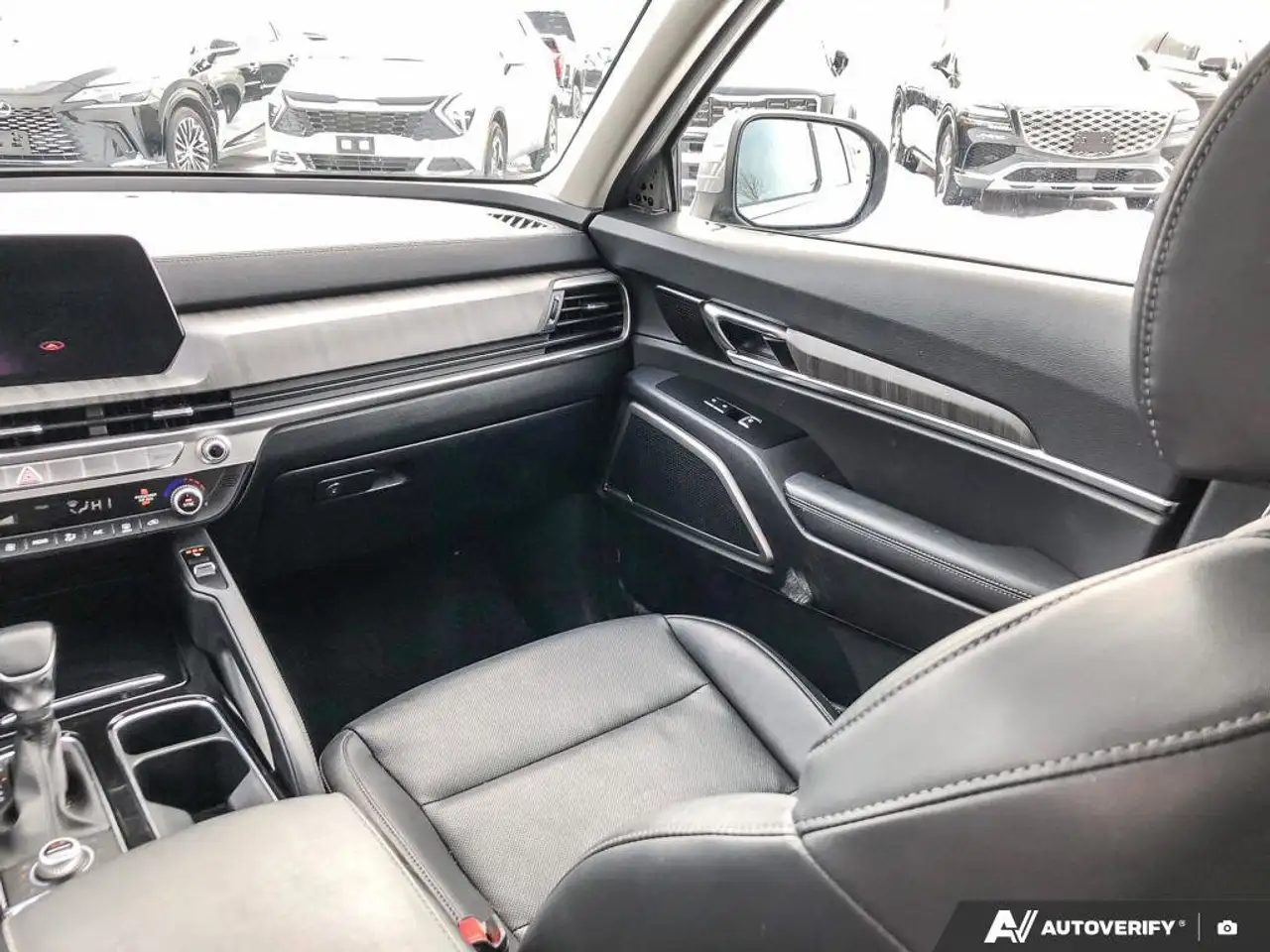 Kia Telluride снимка Kia Telluride