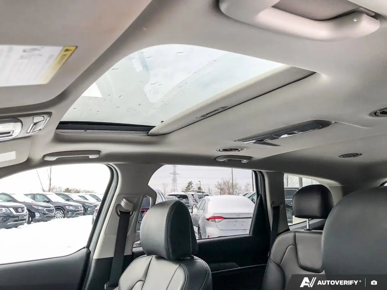 Kia Telluride снимка Kia Telluride