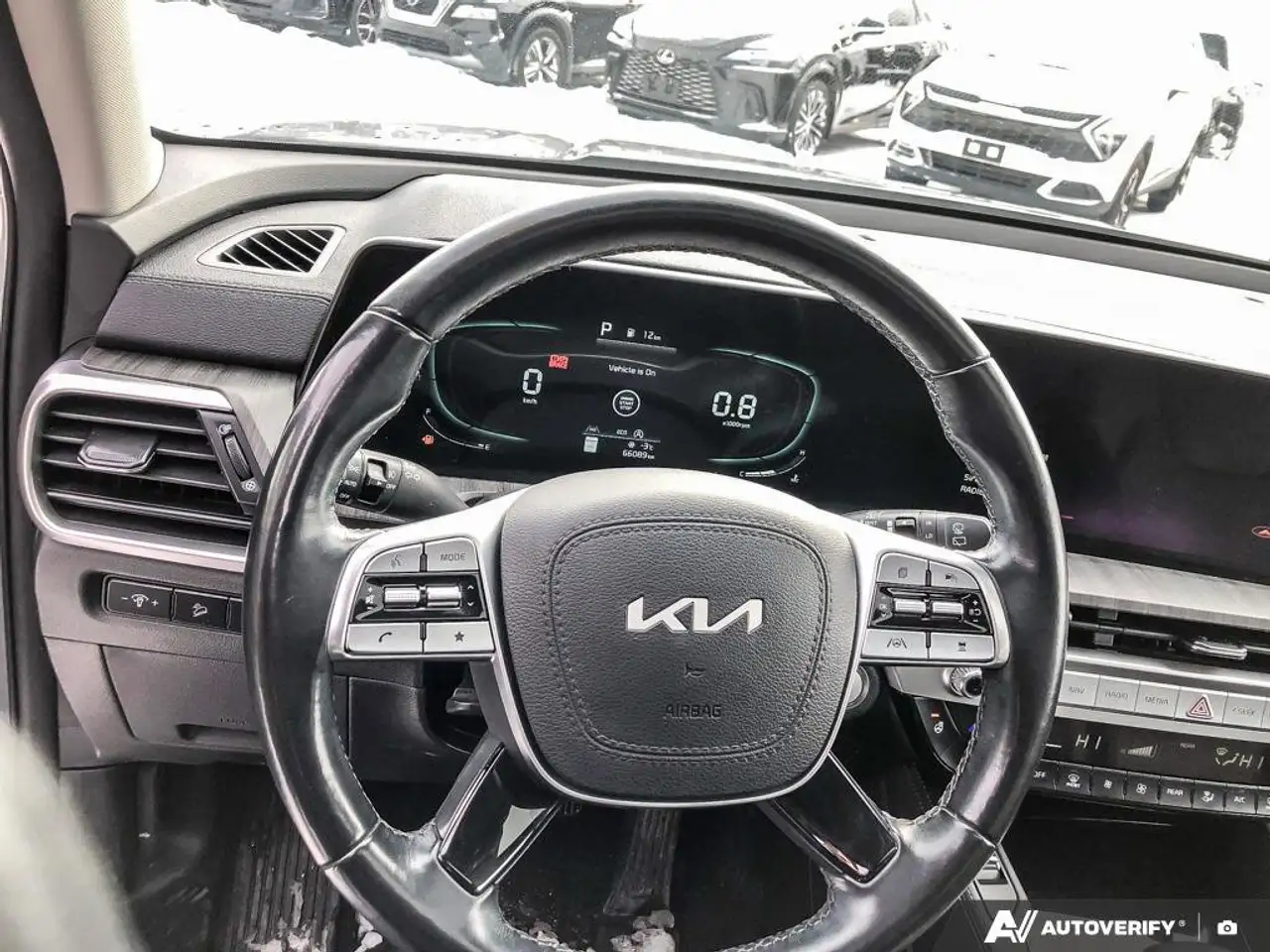 Kia Telluride снимка Kia Telluride