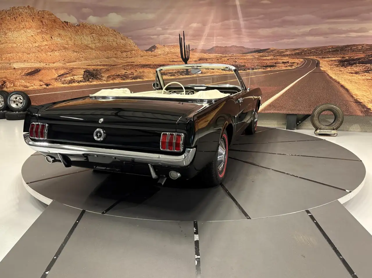 Ford Mustang Convertible, foto 4