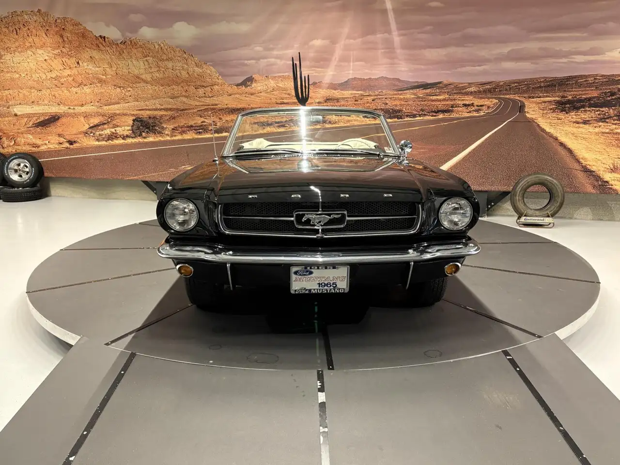 Ford Mustang Convertible, foto 2