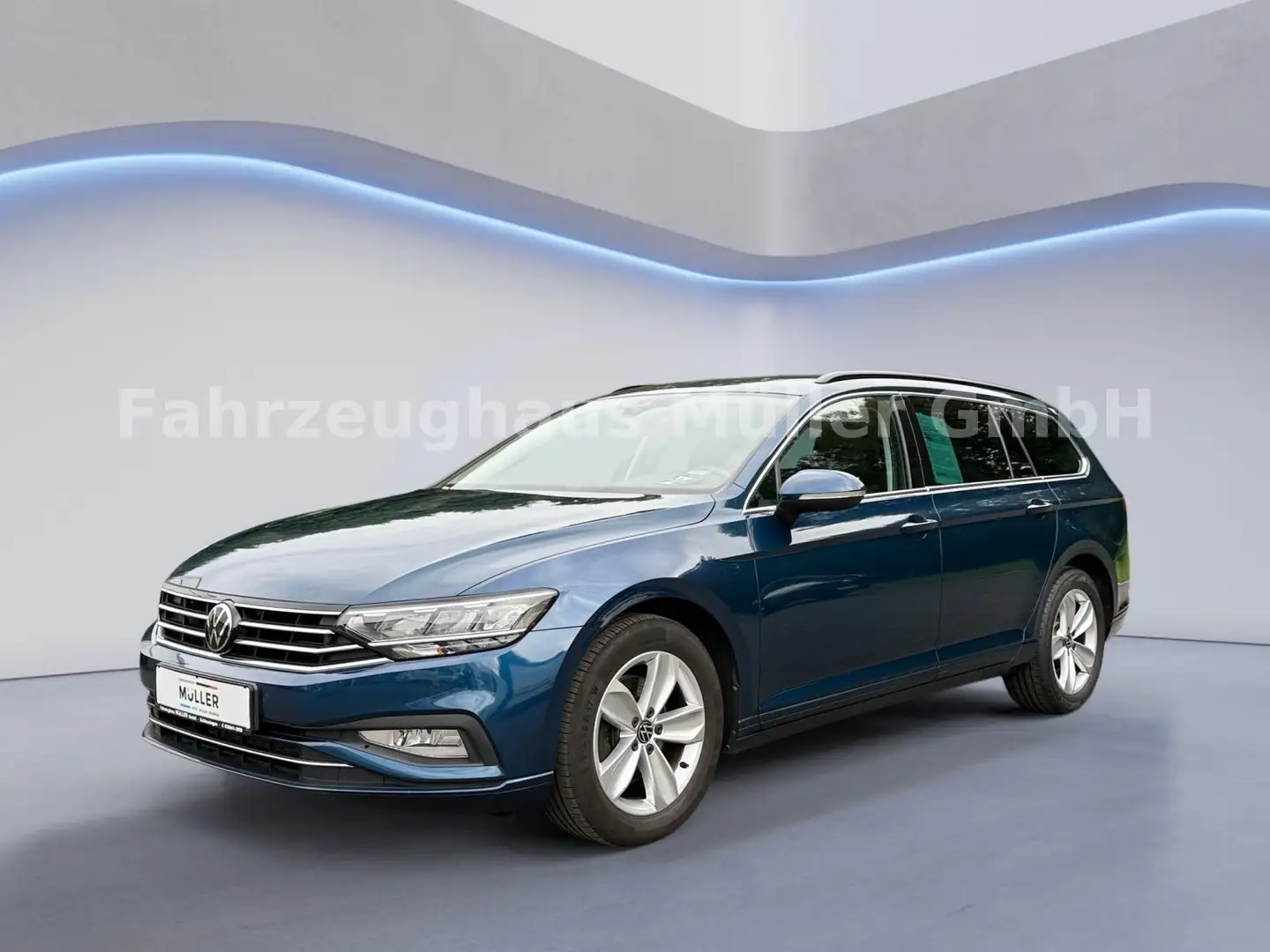Volkswagen Passat Variant 2.0TDI 200Ps AHK RFK SHZ Allrad Blau - 1