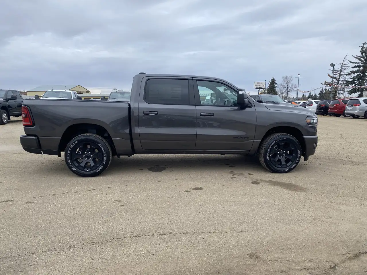 RAM 1500 снимка RAM 1500