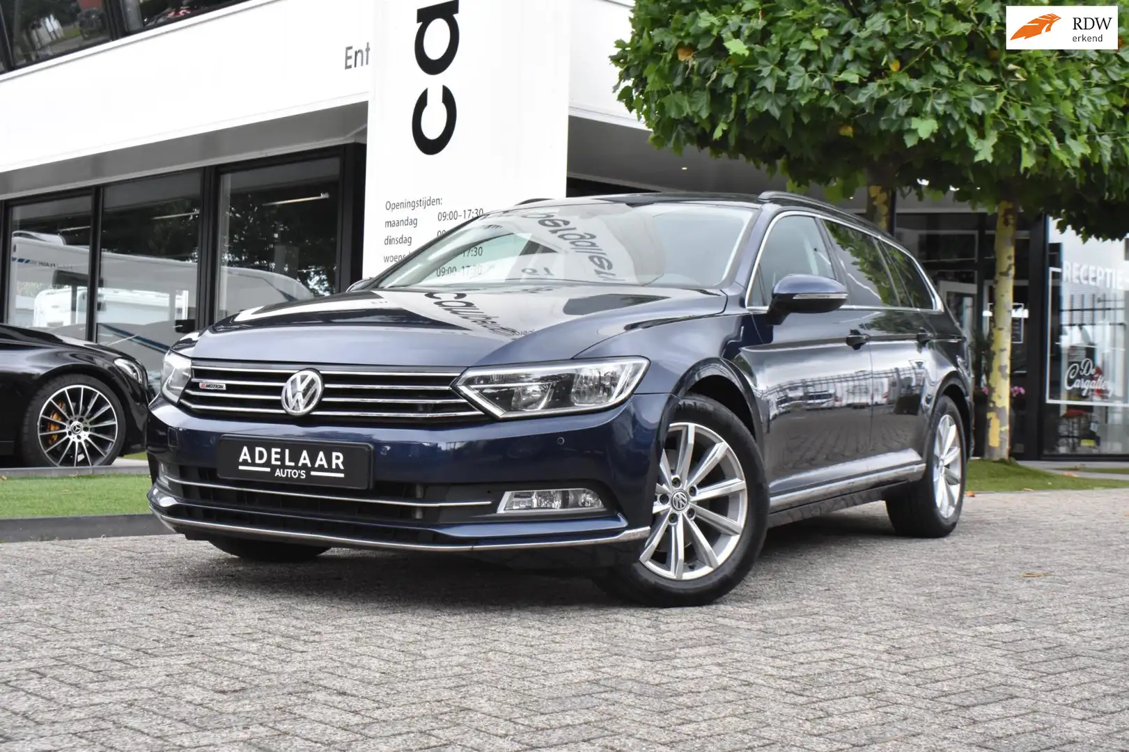 Volkswagen Passat Variant 2.0 TSI Highline 220PK!! APPLE CARPLAY, ELEKTRISCH Blauw - 1