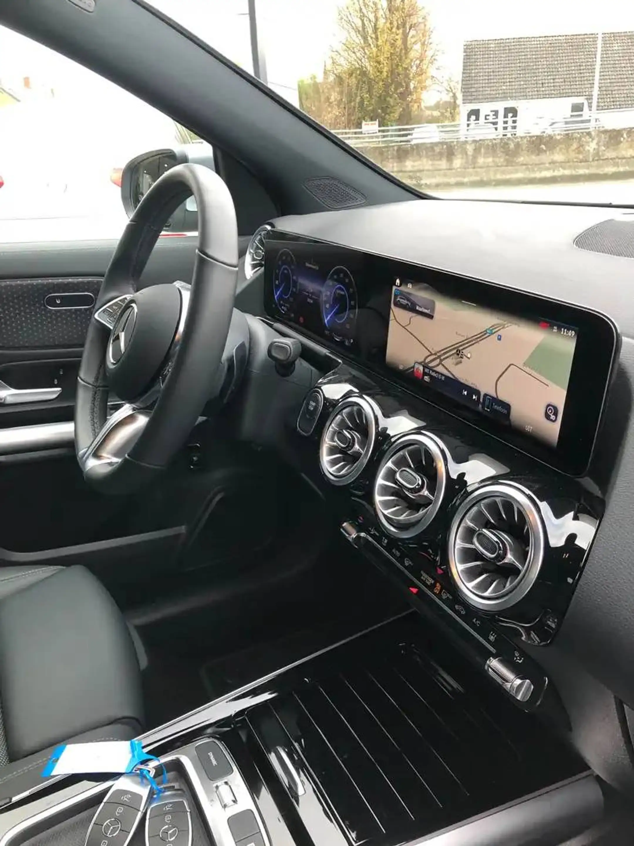 Mercedes-Benz EQA 250 EQA 250+Business Line, Sfeerverlichting Winter pack, Carplay — photo 10