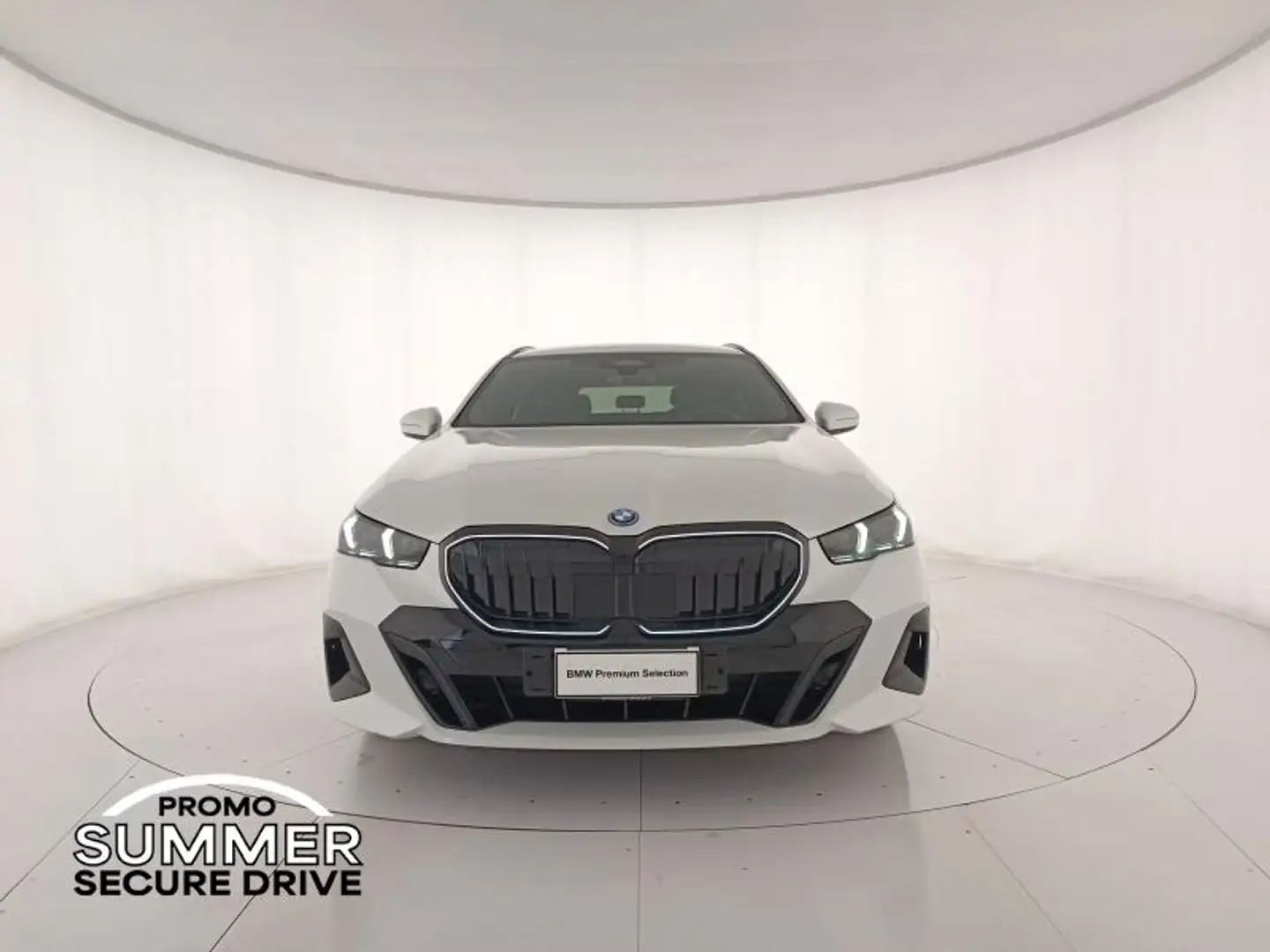 BMW 530 530e Touring xdrive MSport Pro auto Biały - 2