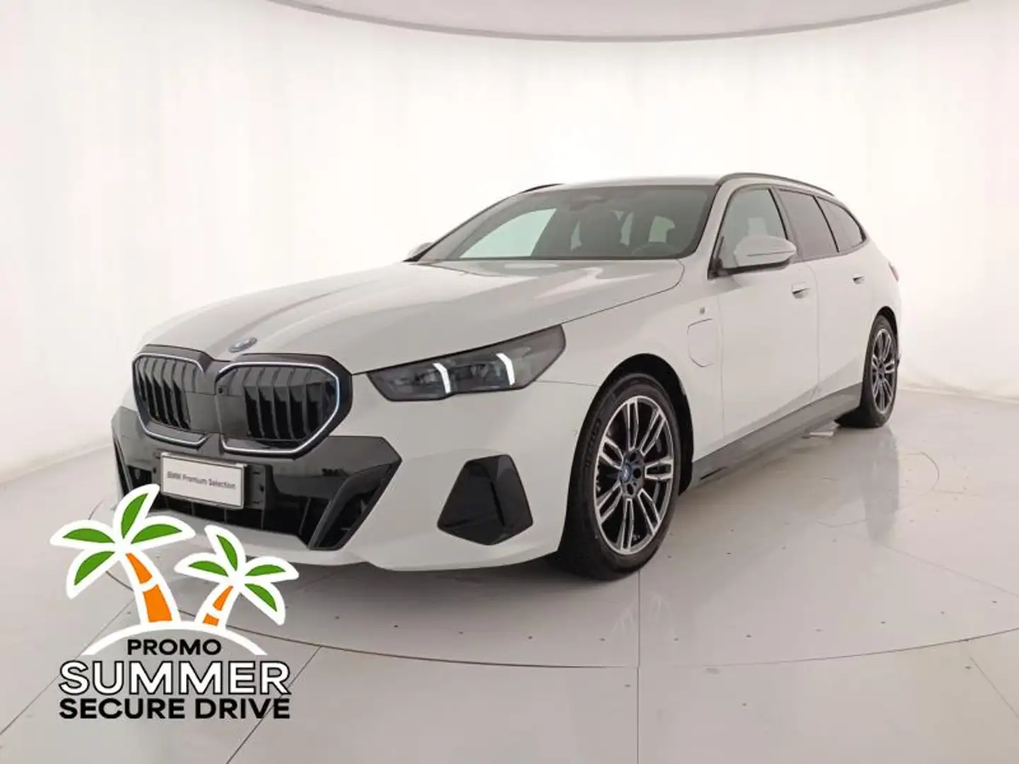 BMW 530 530e Touring xdrive MSport Pro auto Bianco - 1