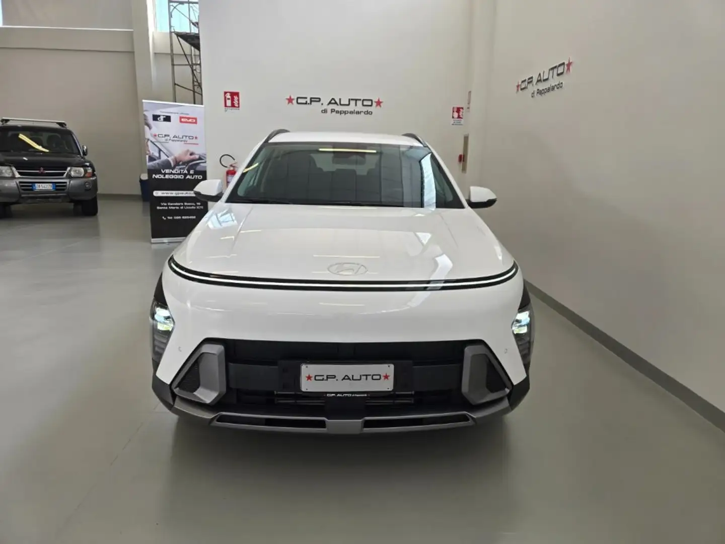 Hyundai KONA 1.0 T-GDI Hybrid 48V iMT Xline Blanco - 2