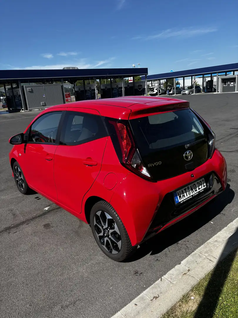 Toyota Aygo x Rot - 2