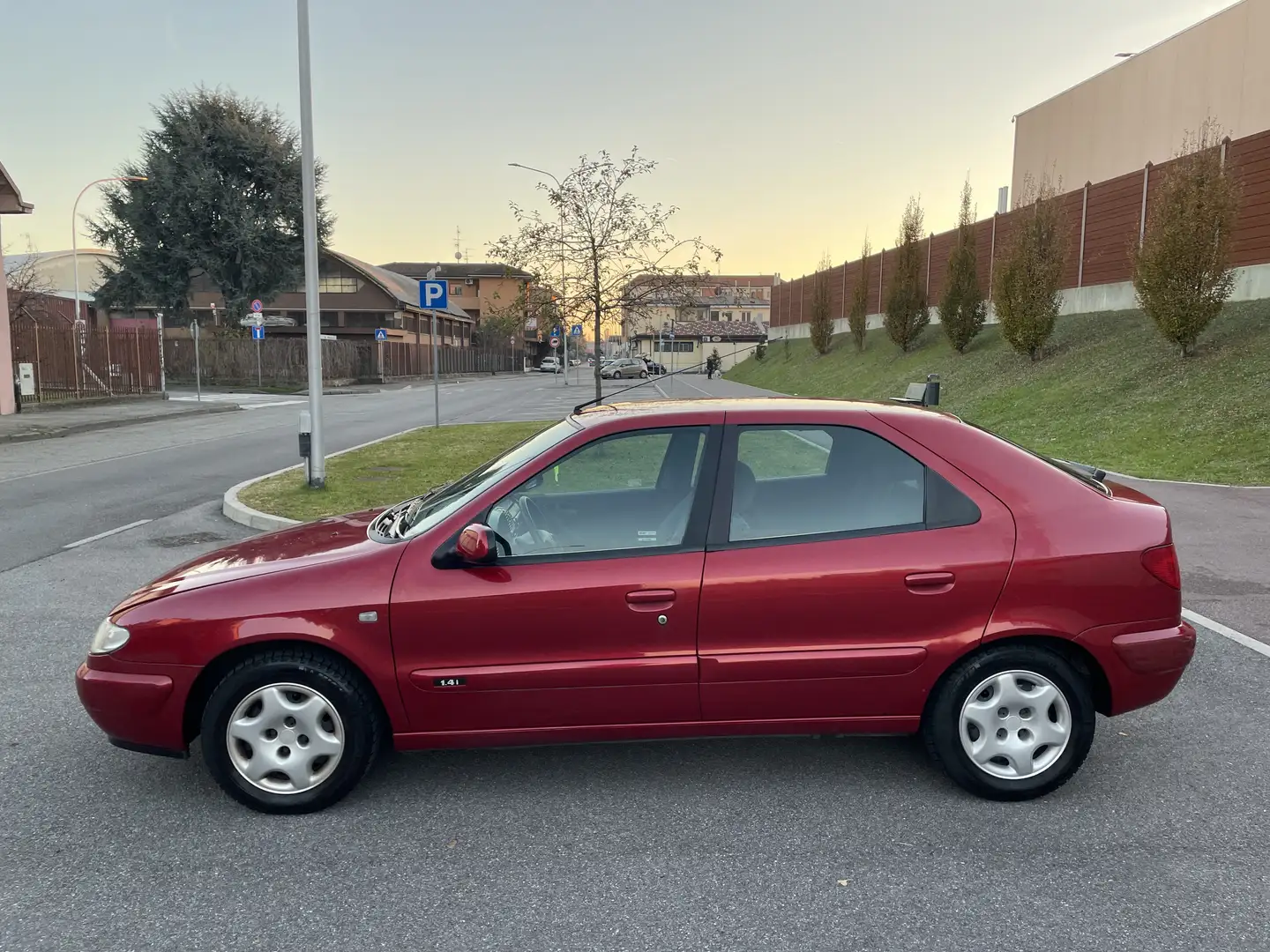 Citroen Xsara 1.4 Millesime Rouge - 2