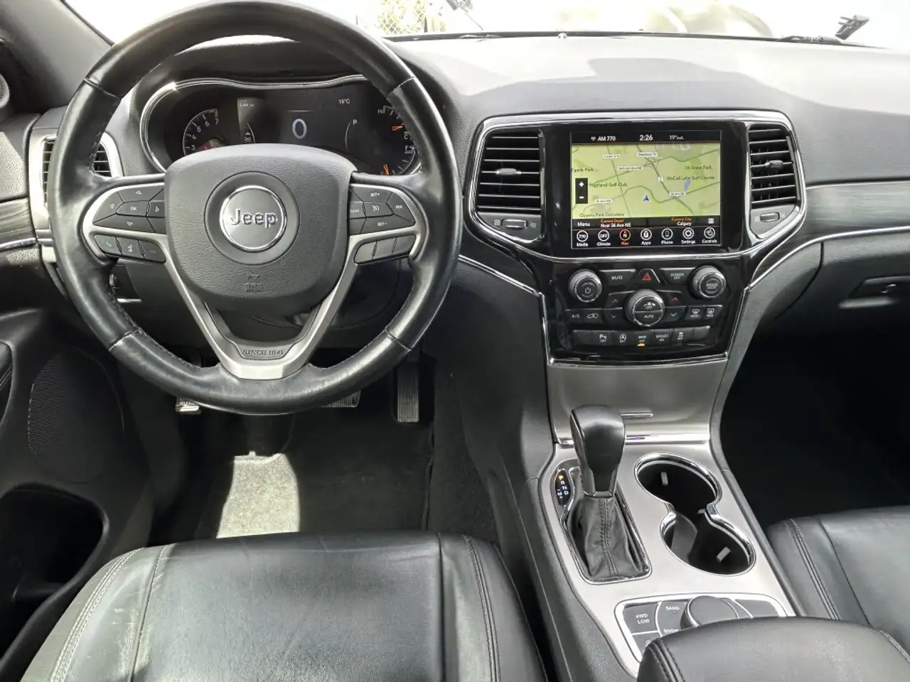 Jeep Grand Cherokee снимка Jeep Grand Cherokee